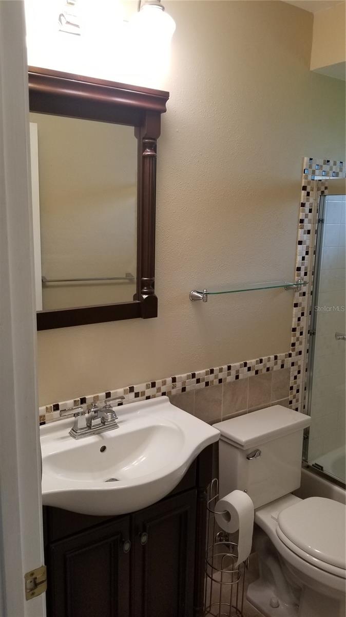 GARDEN LAKES VILLAGE SEC 4 - Residential Lease