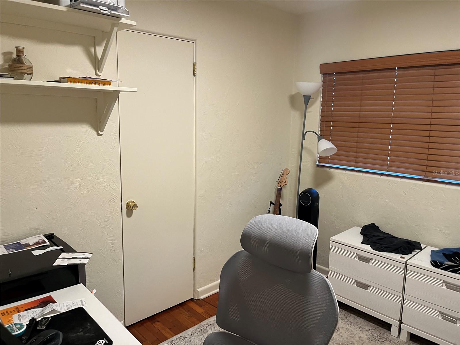 CRYSTAL LAKE MANOR - Residential