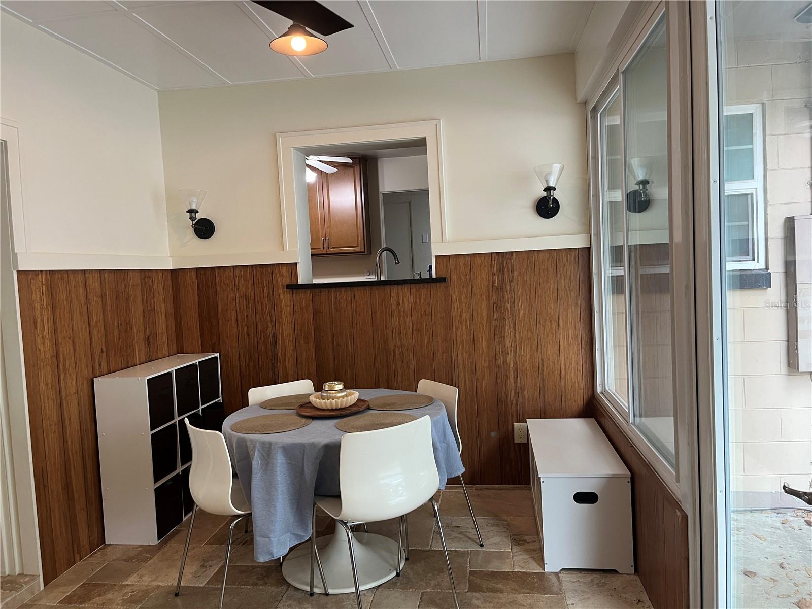 CRYSTAL LAKE MANOR - Residential