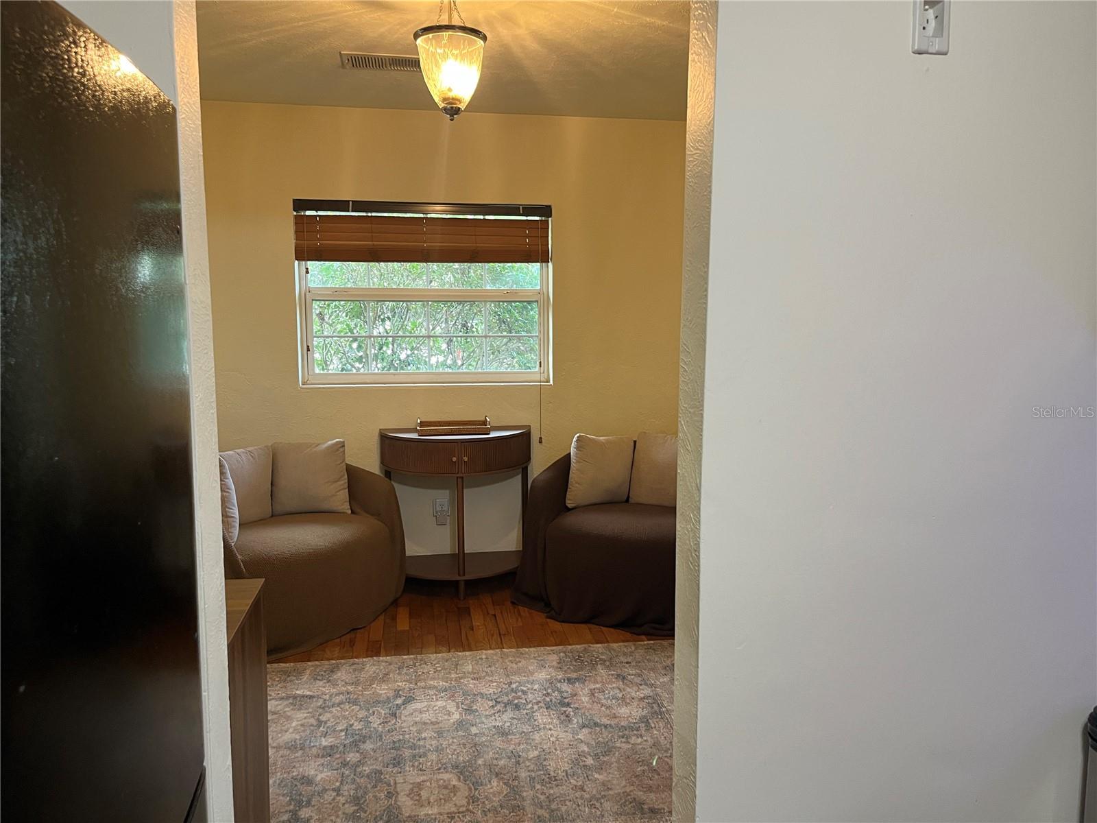 CRYSTAL LAKE MANOR - Residential