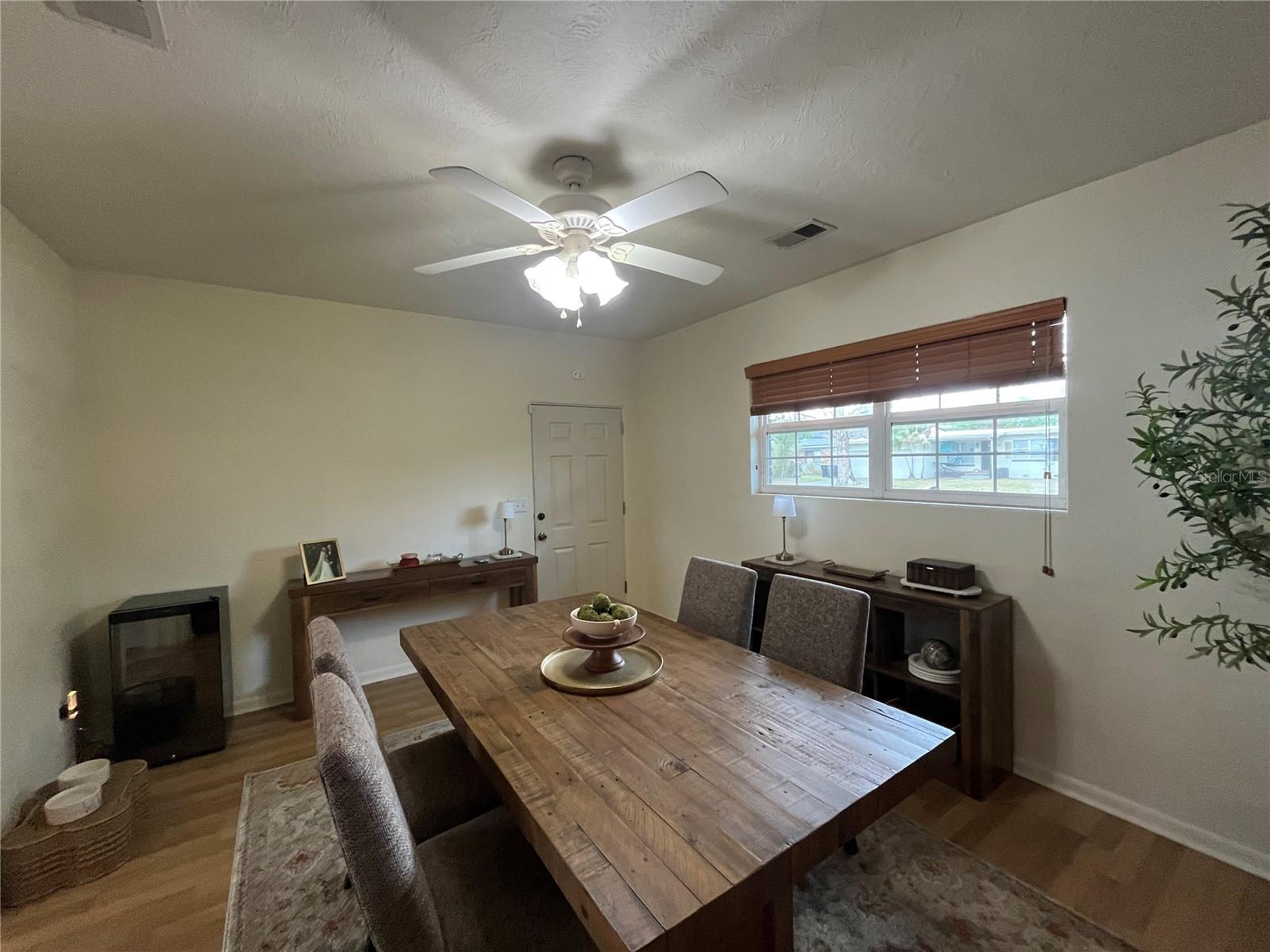 CRYSTAL LAKE MANOR - Residential