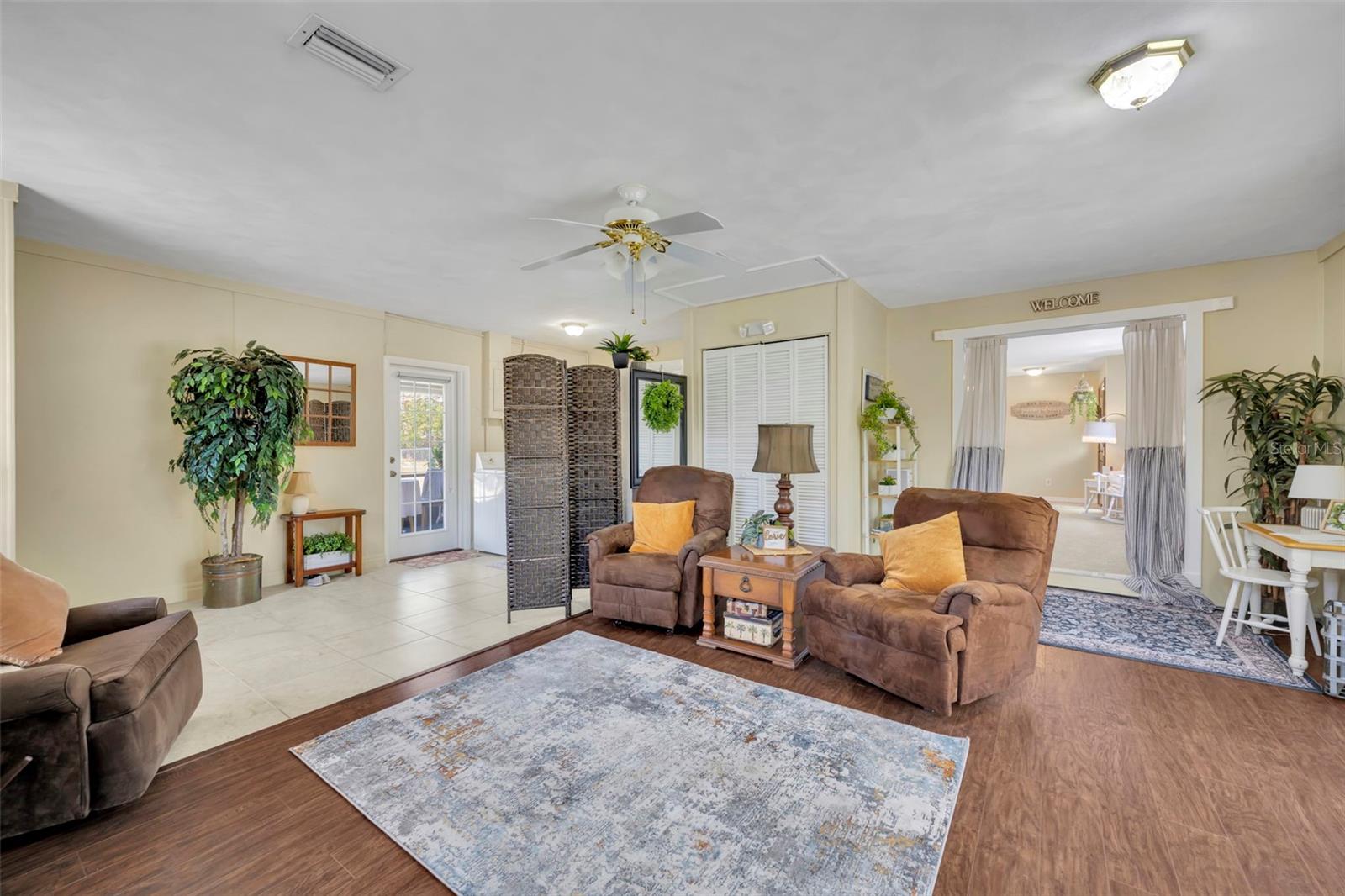 DELTONA LAKES UNIT 03 - Residential