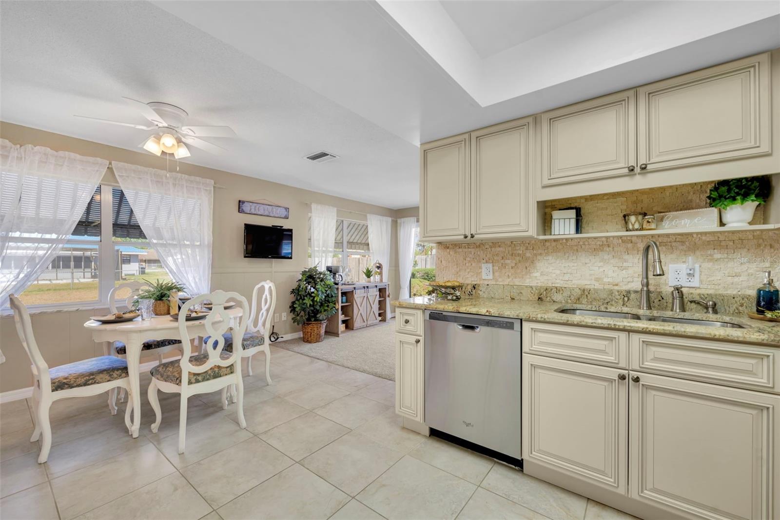 DELTONA LAKES UNIT 03 - Residential