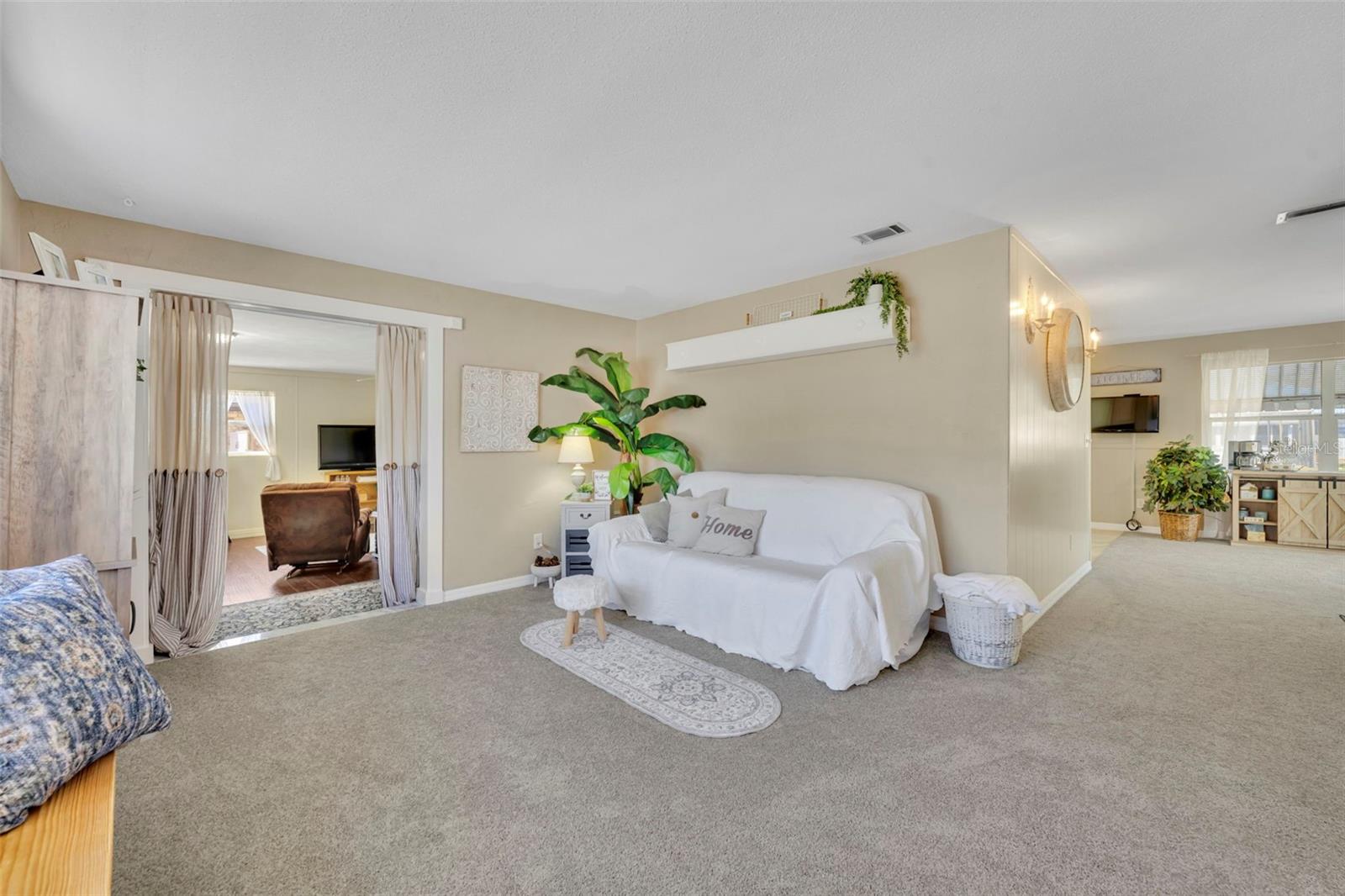 DELTONA LAKES UNIT 03 - Residential