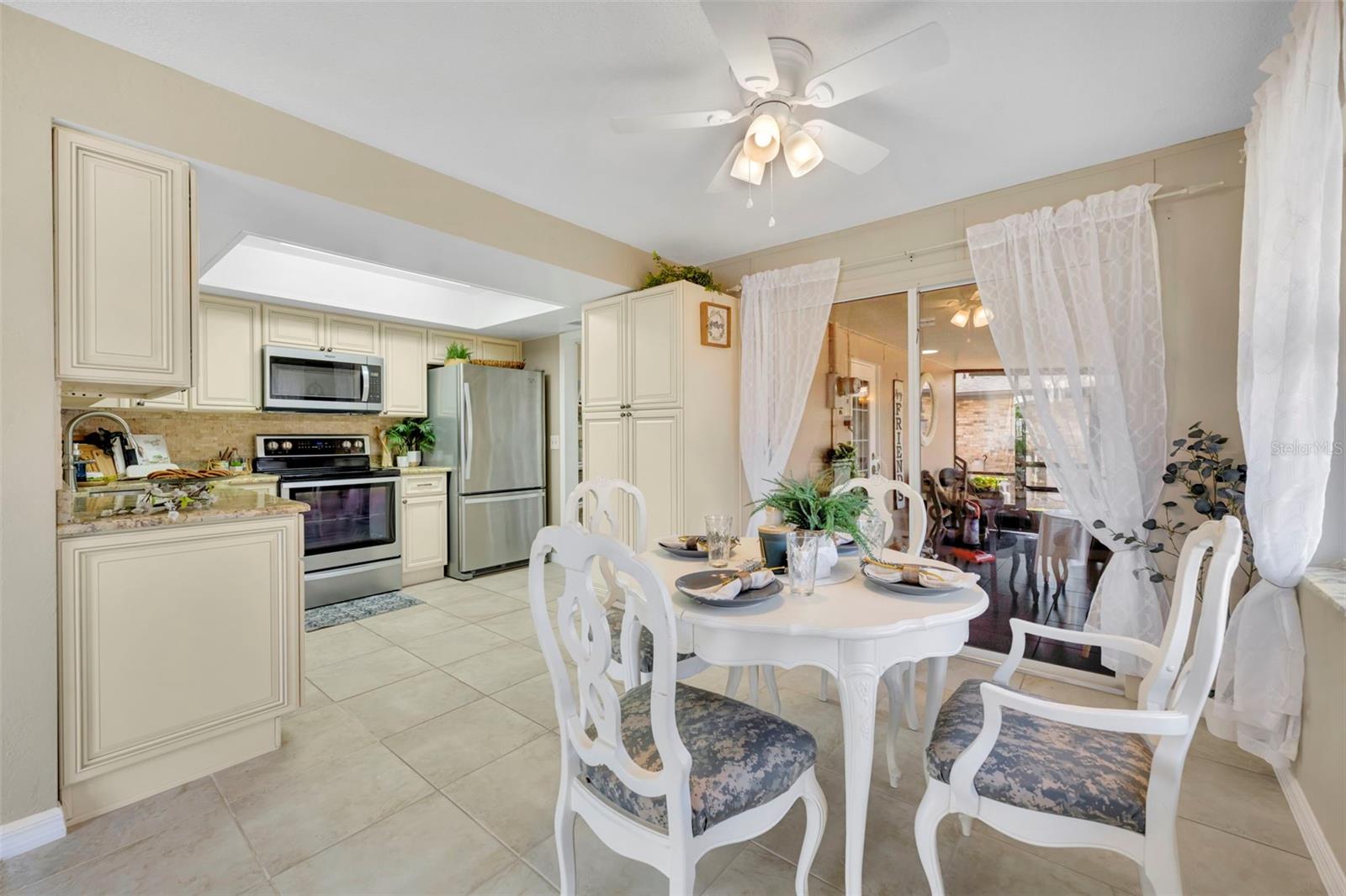 DELTONA LAKES UNIT 03 - Residential