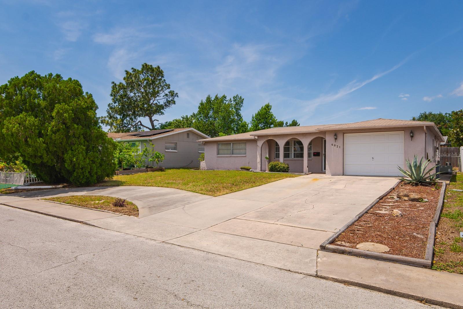 TANGLEWOOD TERRACE - Residential