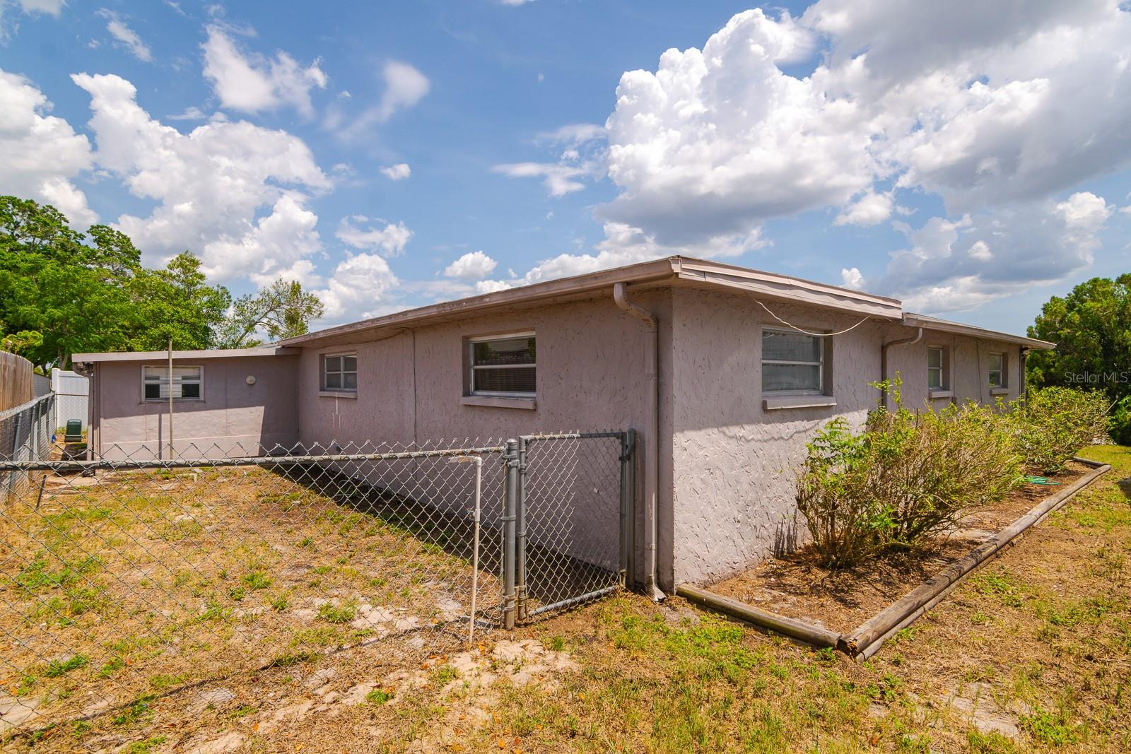 TANGLEWOOD TERRACE - Residential