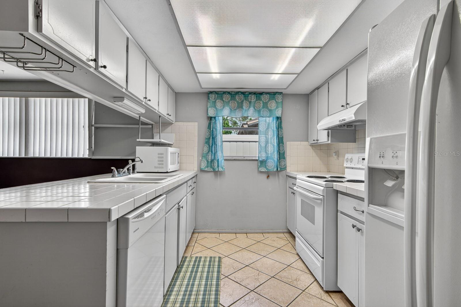TANGLEWOOD TERRACE - Residential