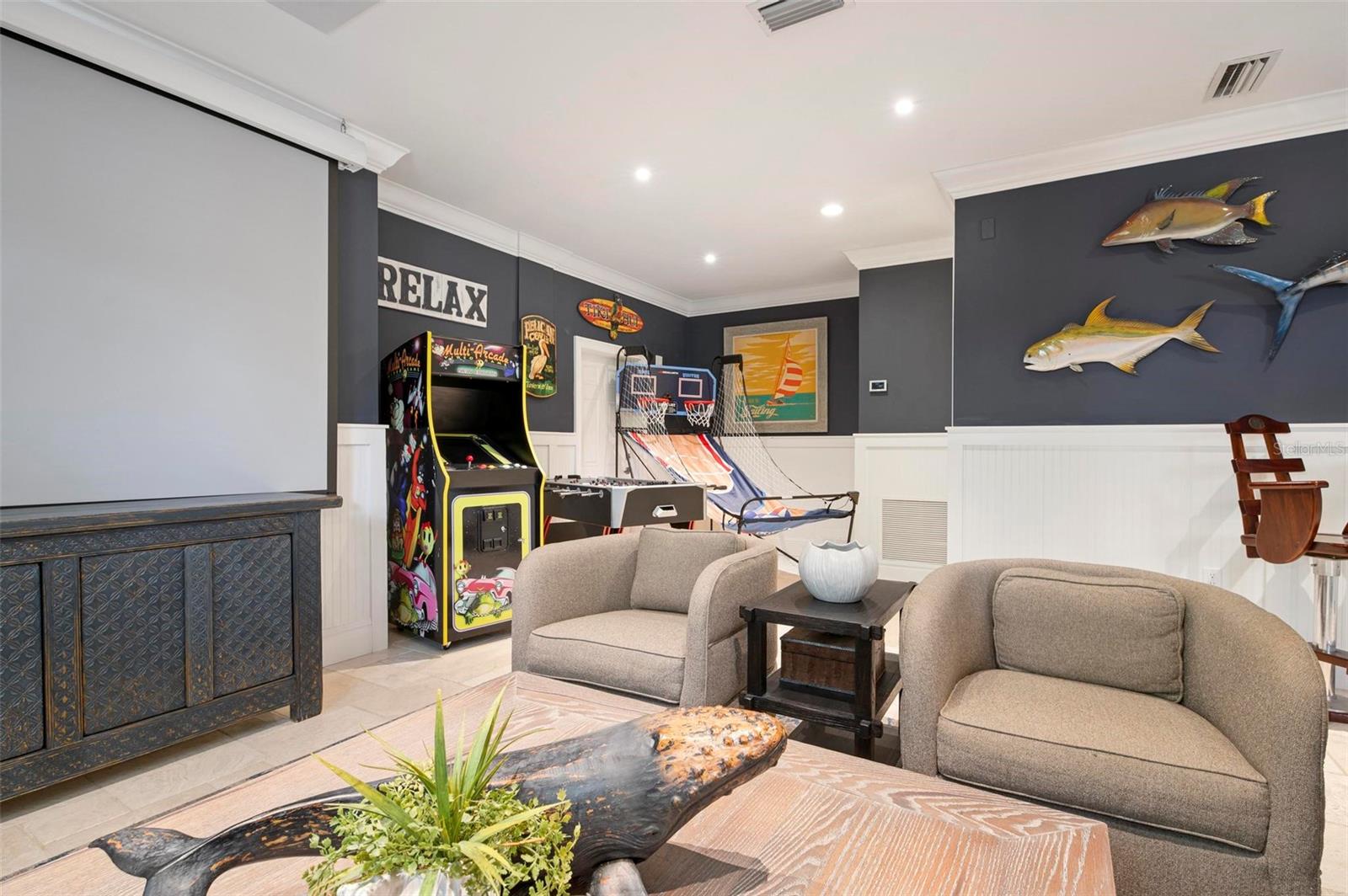 CORTEZ BEACH - Residential