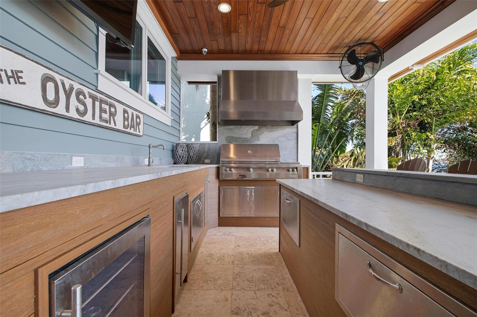 CORTEZ BEACH - Residential