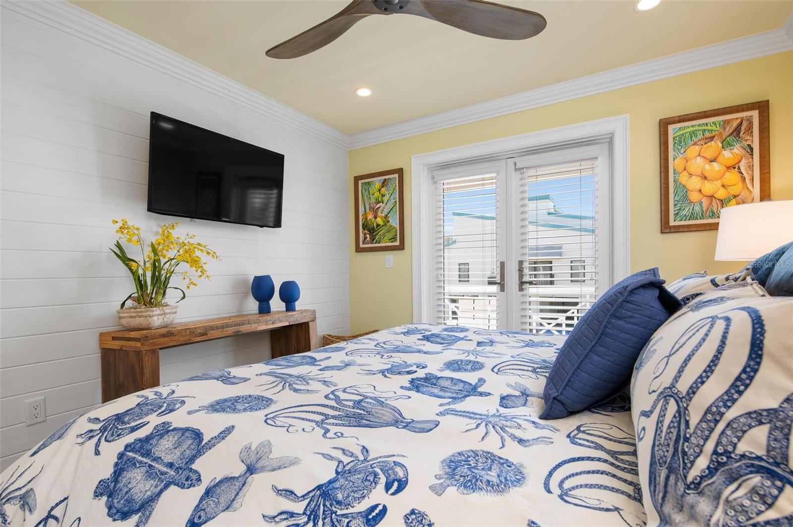CORTEZ BEACH - Residential