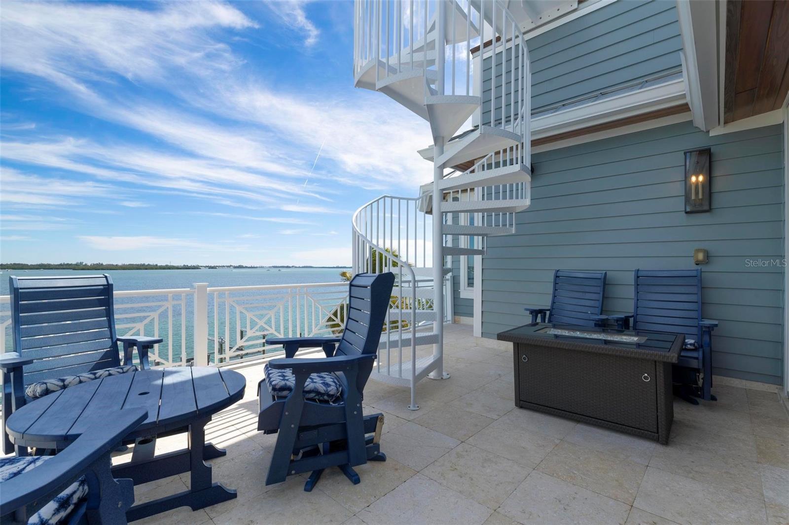 CORTEZ BEACH - Residential