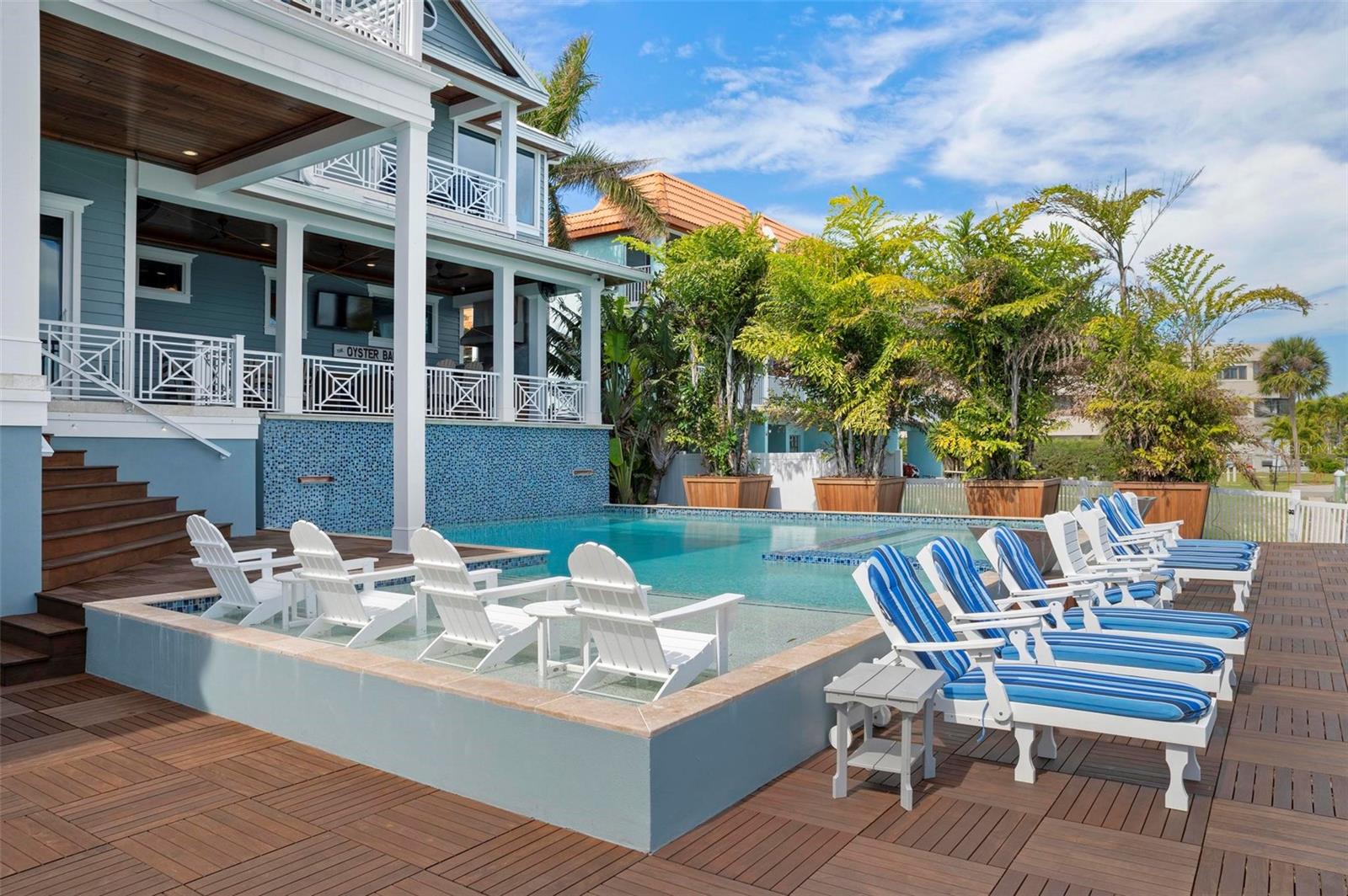 CORTEZ BEACH - Residential