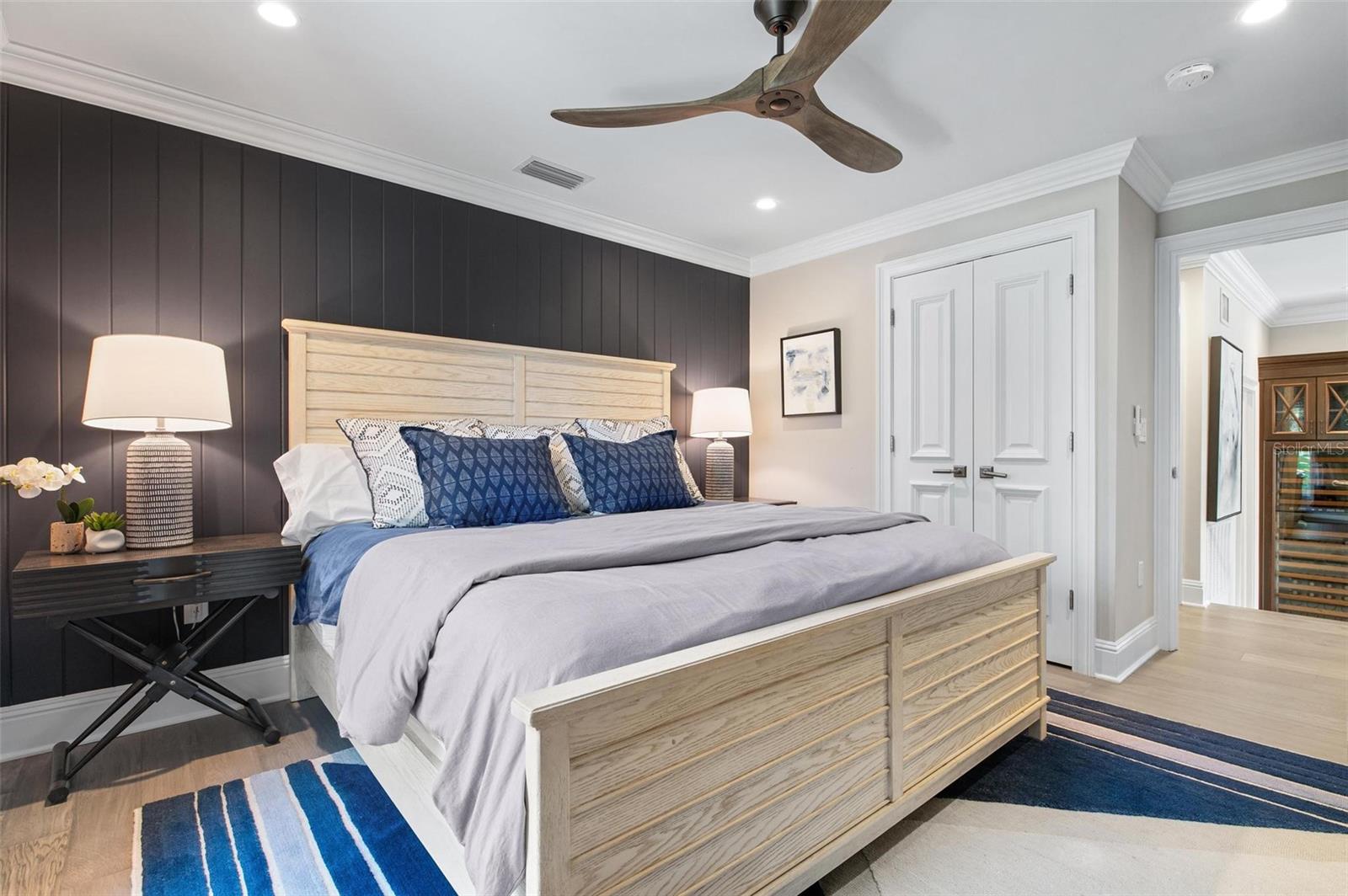 CORTEZ BEACH - Residential