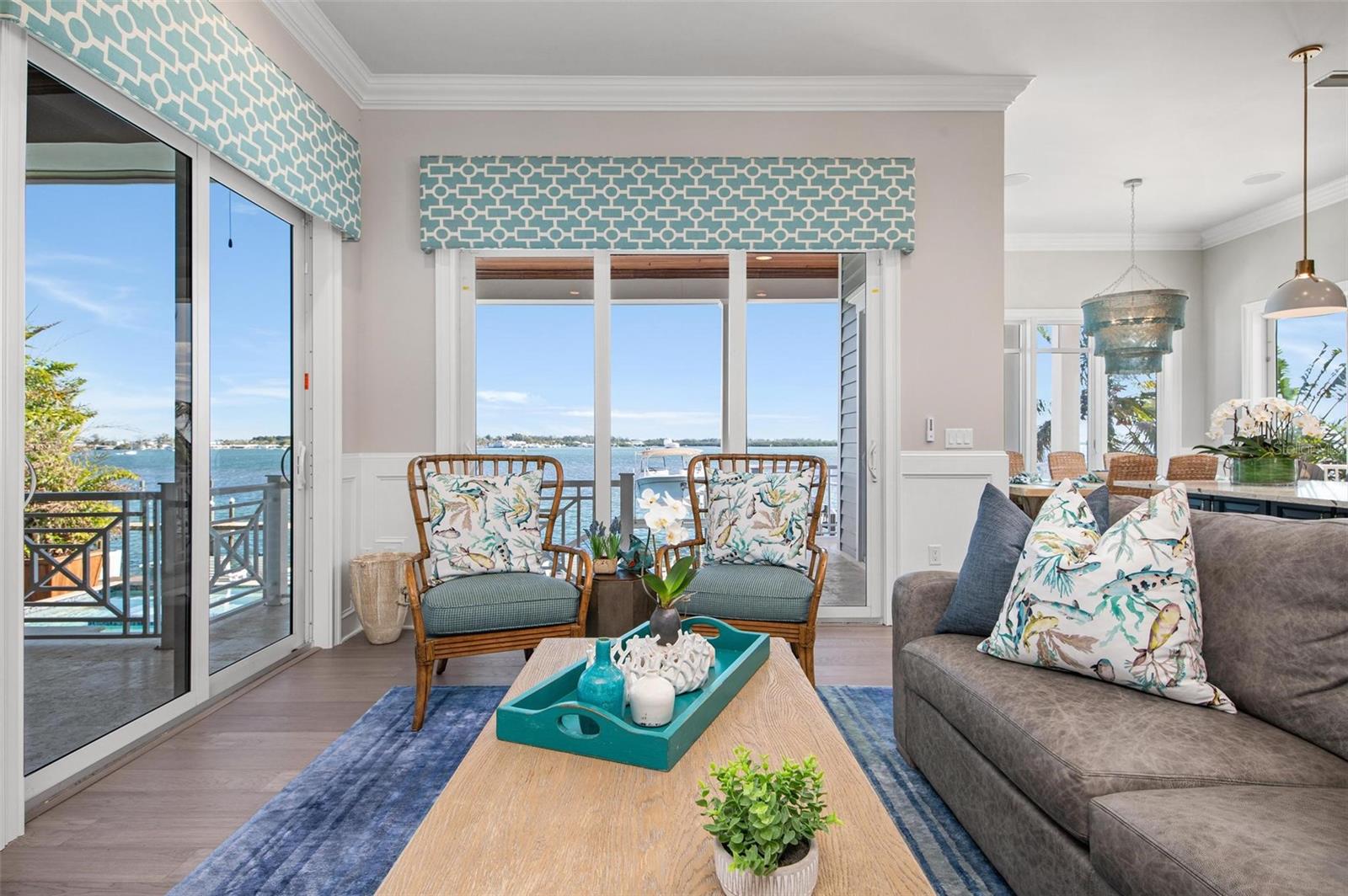 CORTEZ BEACH - Residential