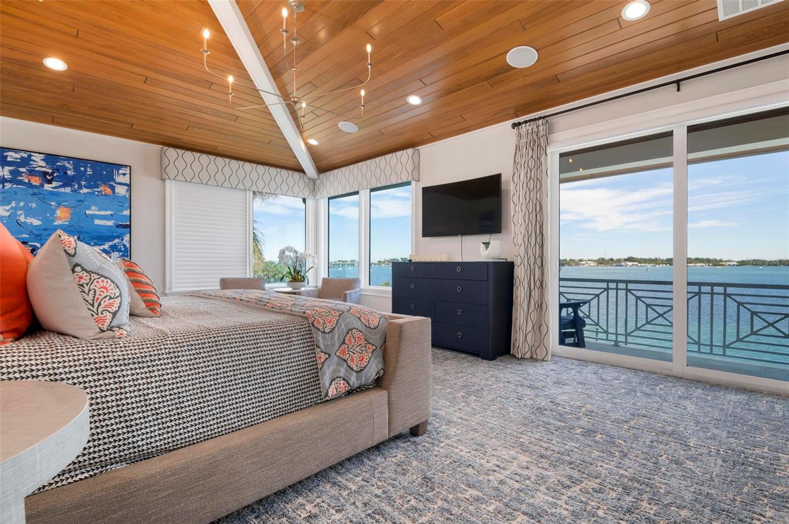 CORTEZ BEACH - Residential
