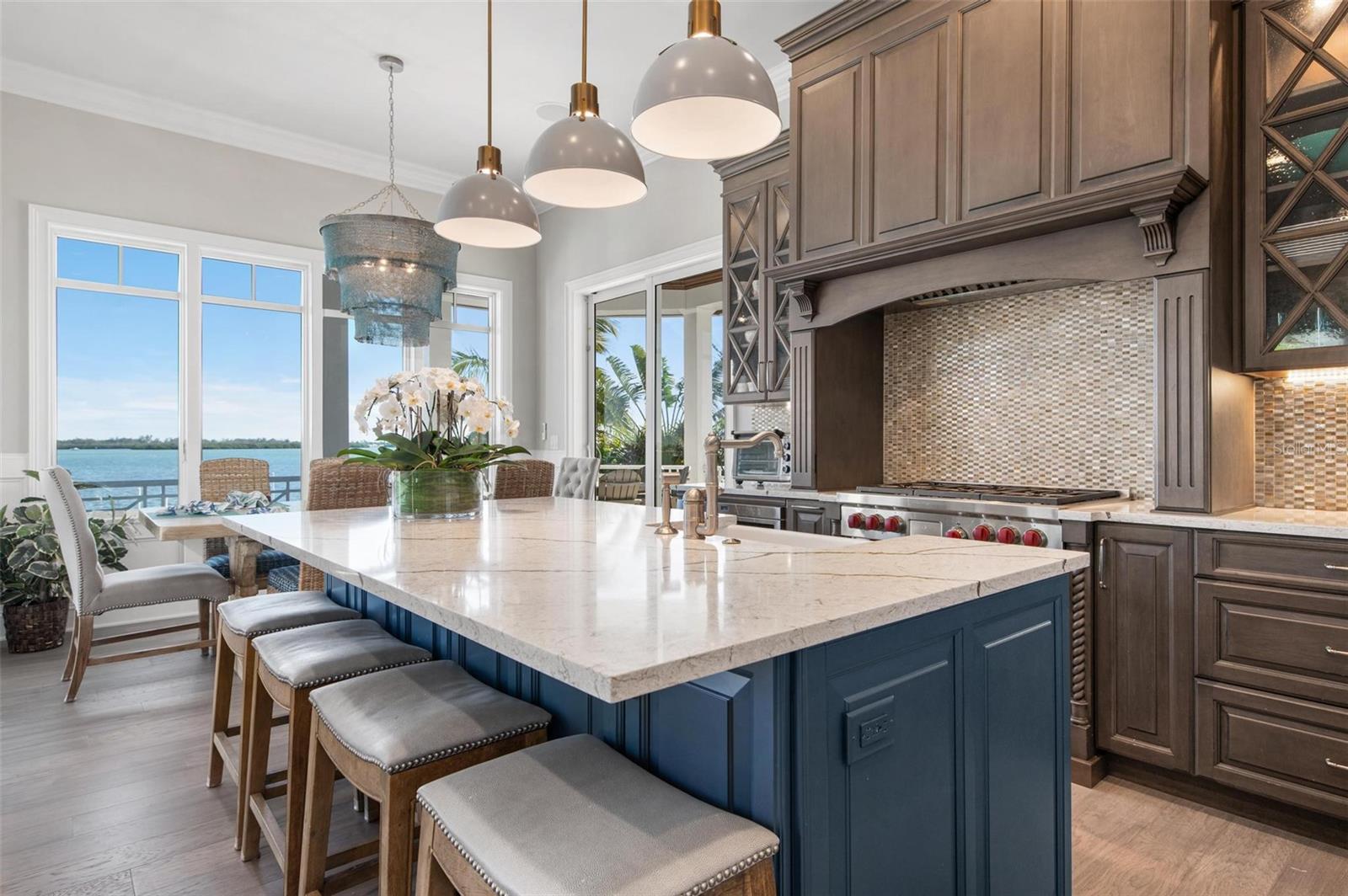 CORTEZ BEACH - Residential