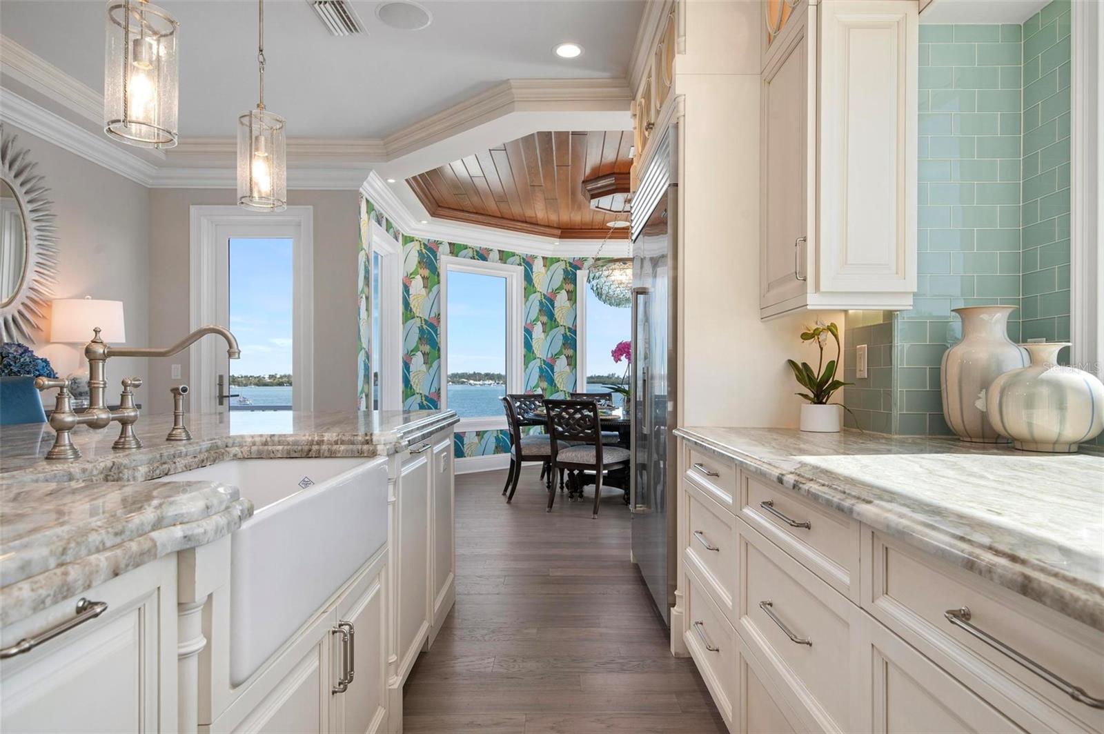 CORTEZ BEACH - Residential