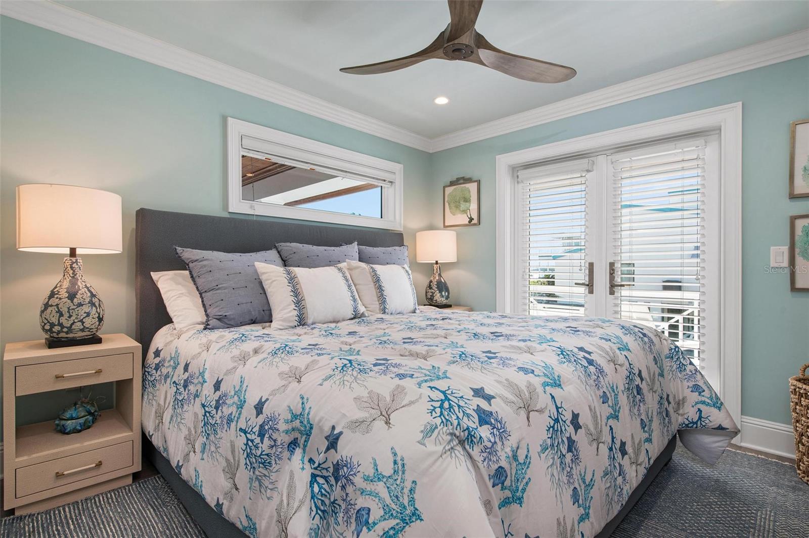 CORTEZ BEACH - Residential