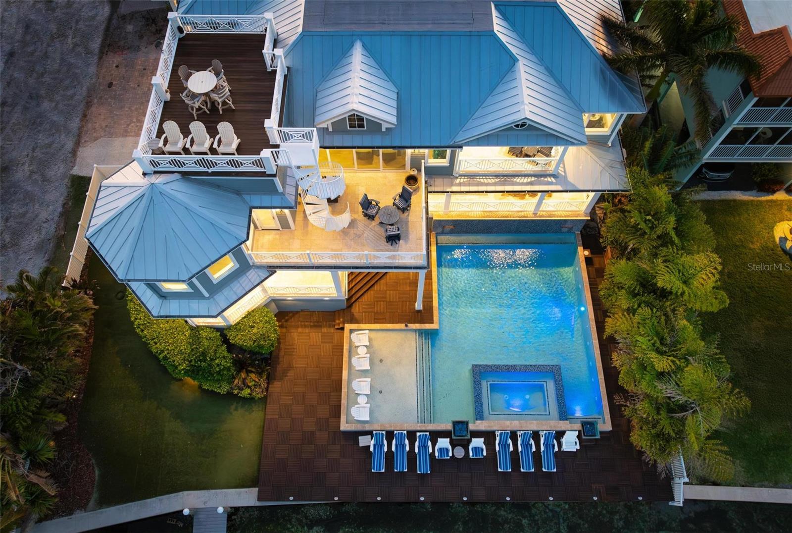 CORTEZ BEACH - Residential