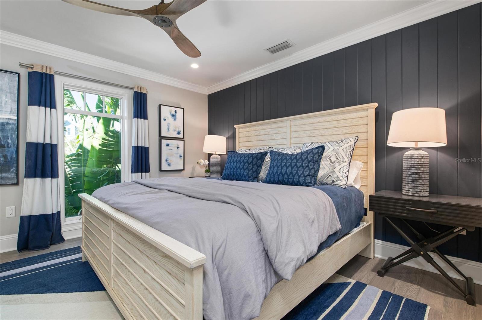 CORTEZ BEACH - Residential