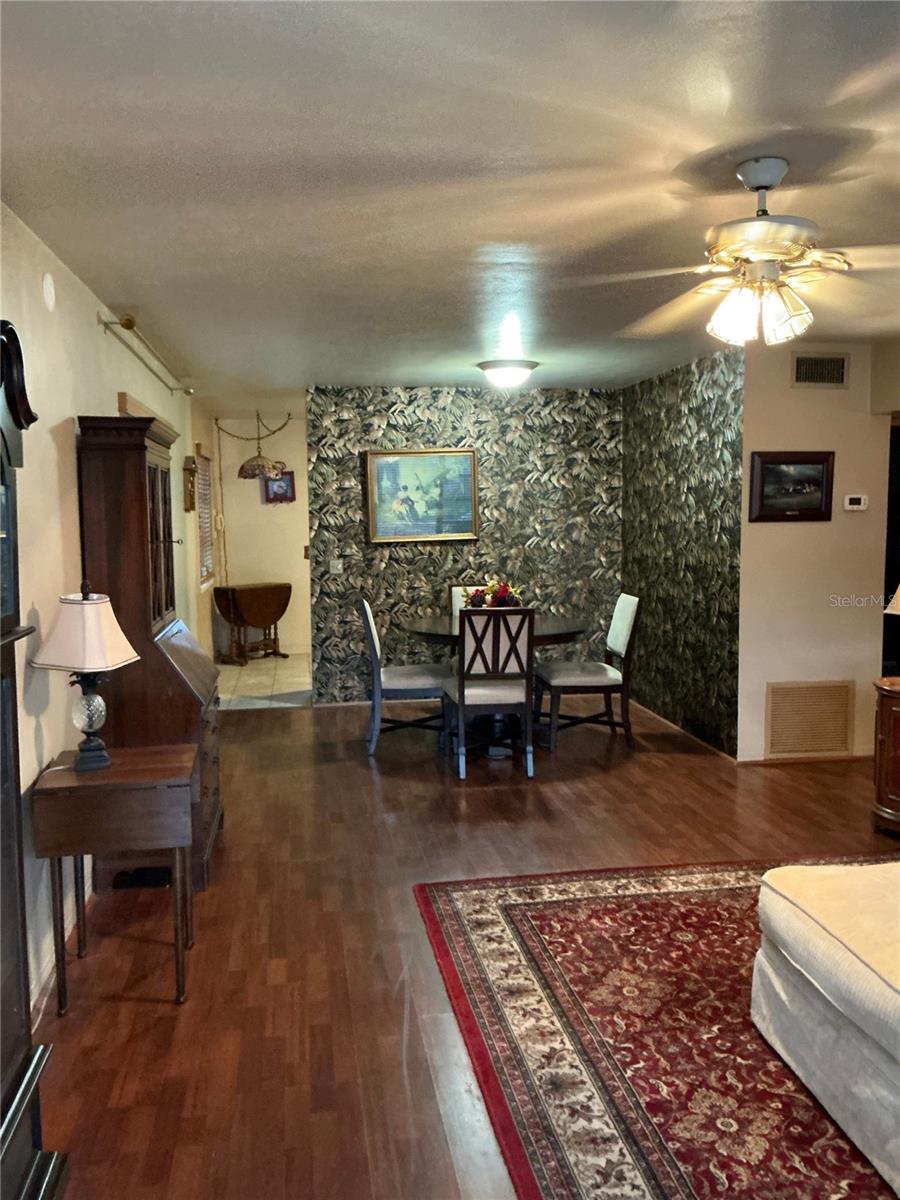 CLEARVIEW OAKS PARADISE - Residential