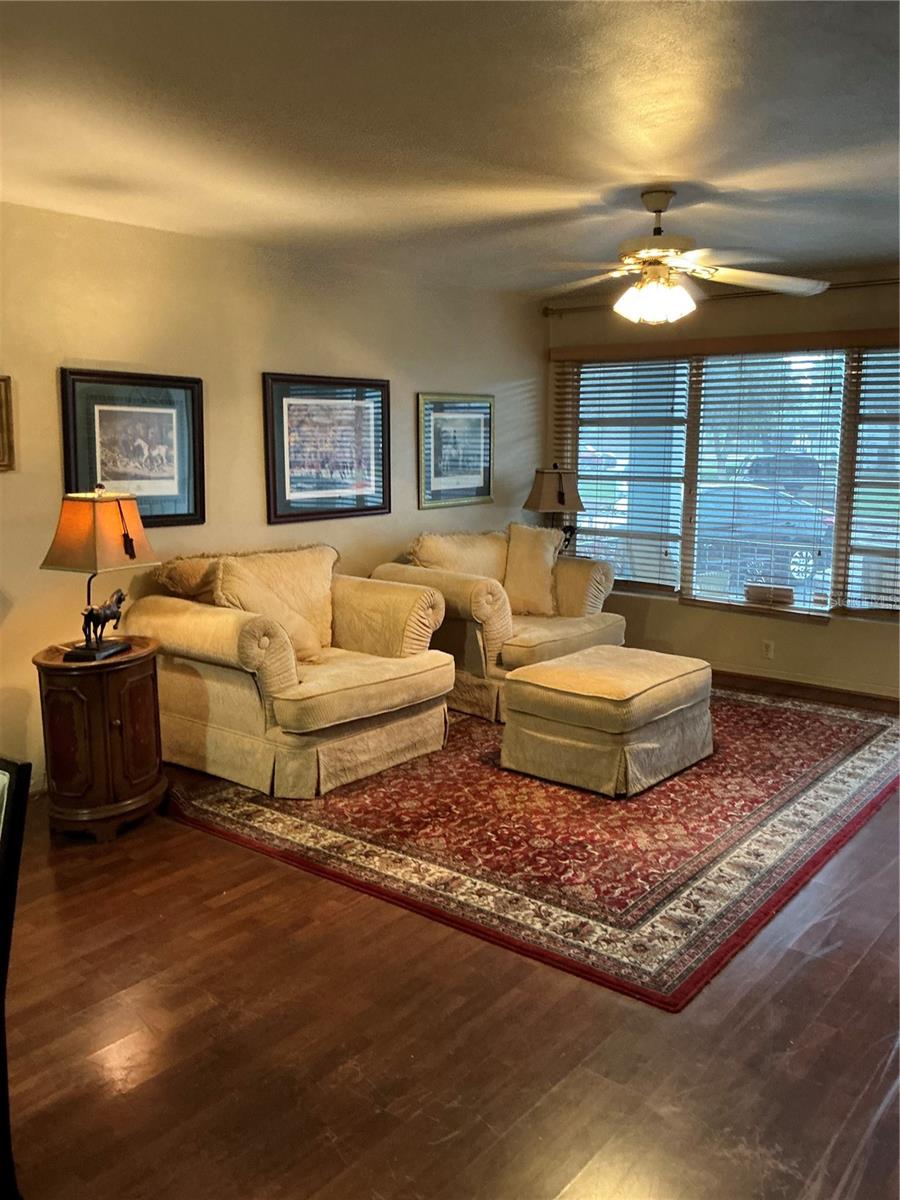 CLEARVIEW OAKS PARADISE - Residential