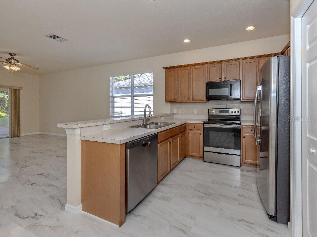 STONEYBROOK AT VENICE - Residential
