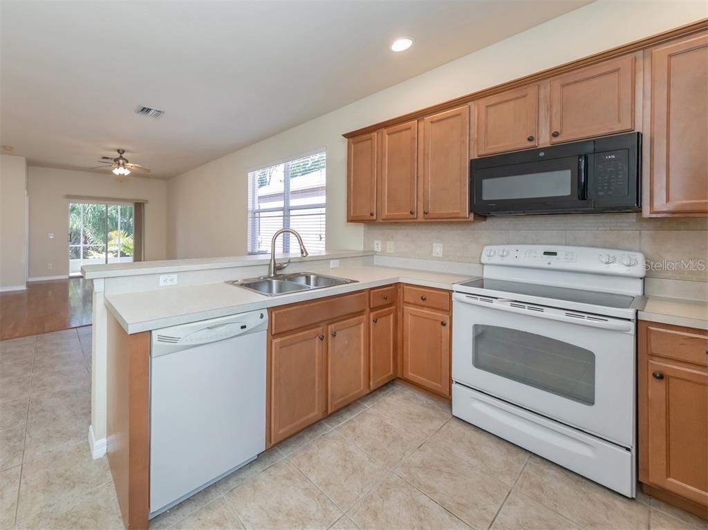 STONEYBROOK AT VENICE - Residential