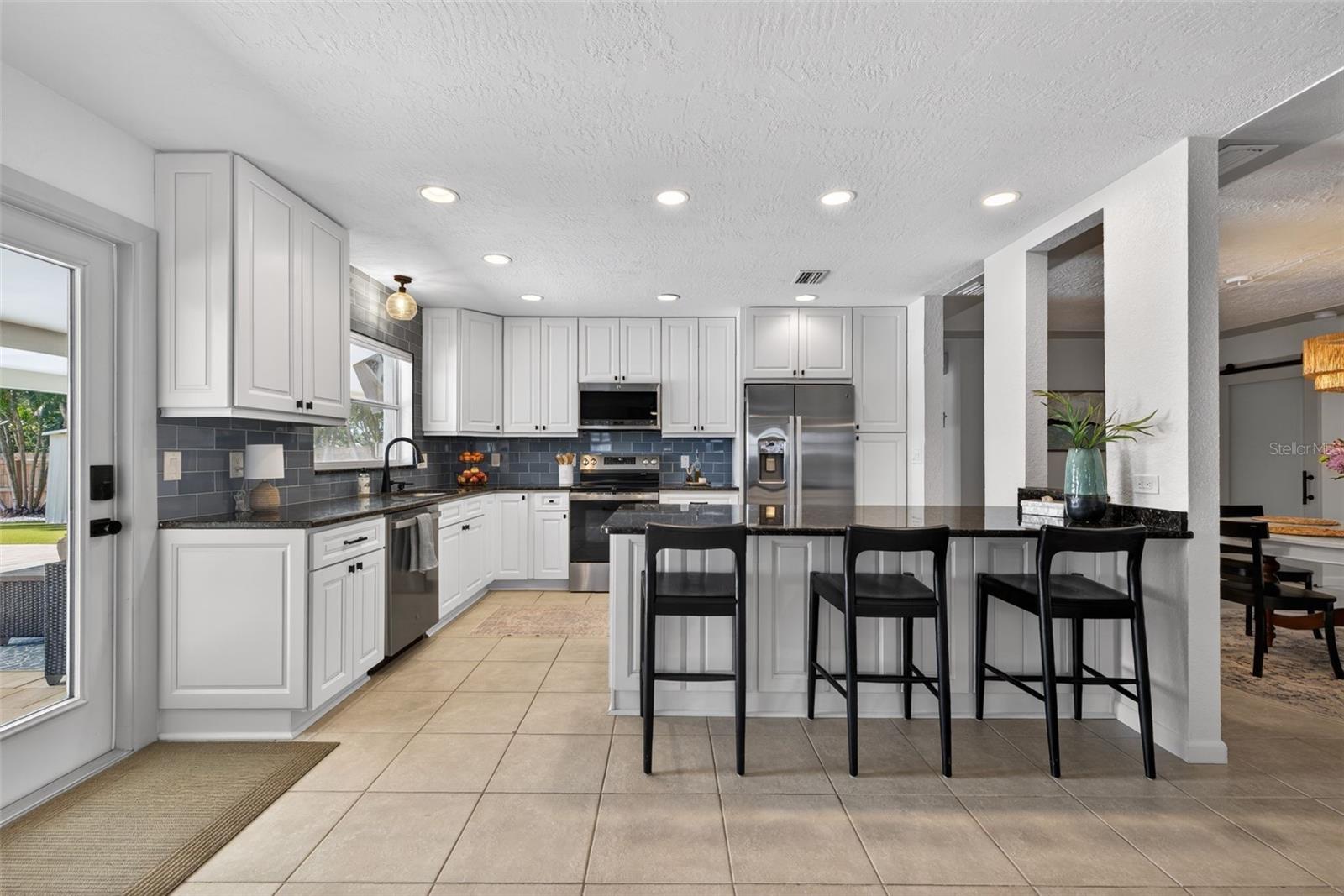 SUN-LIT SHORES - Residential