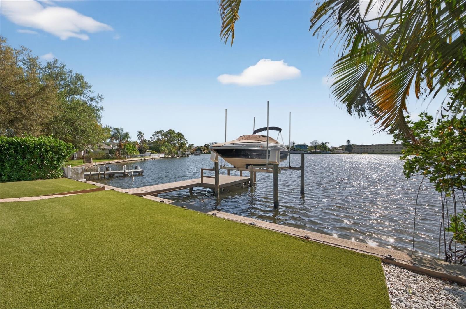 SUN-LIT SHORES - Residential