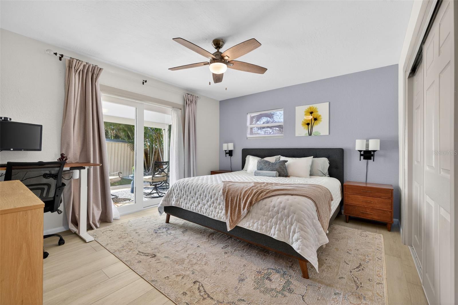 SUN-LIT SHORES - Residential