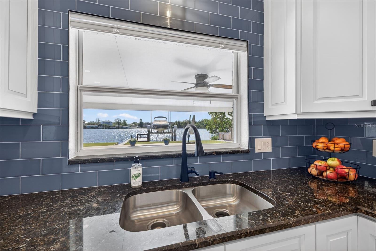 SUN-LIT SHORES - Residential