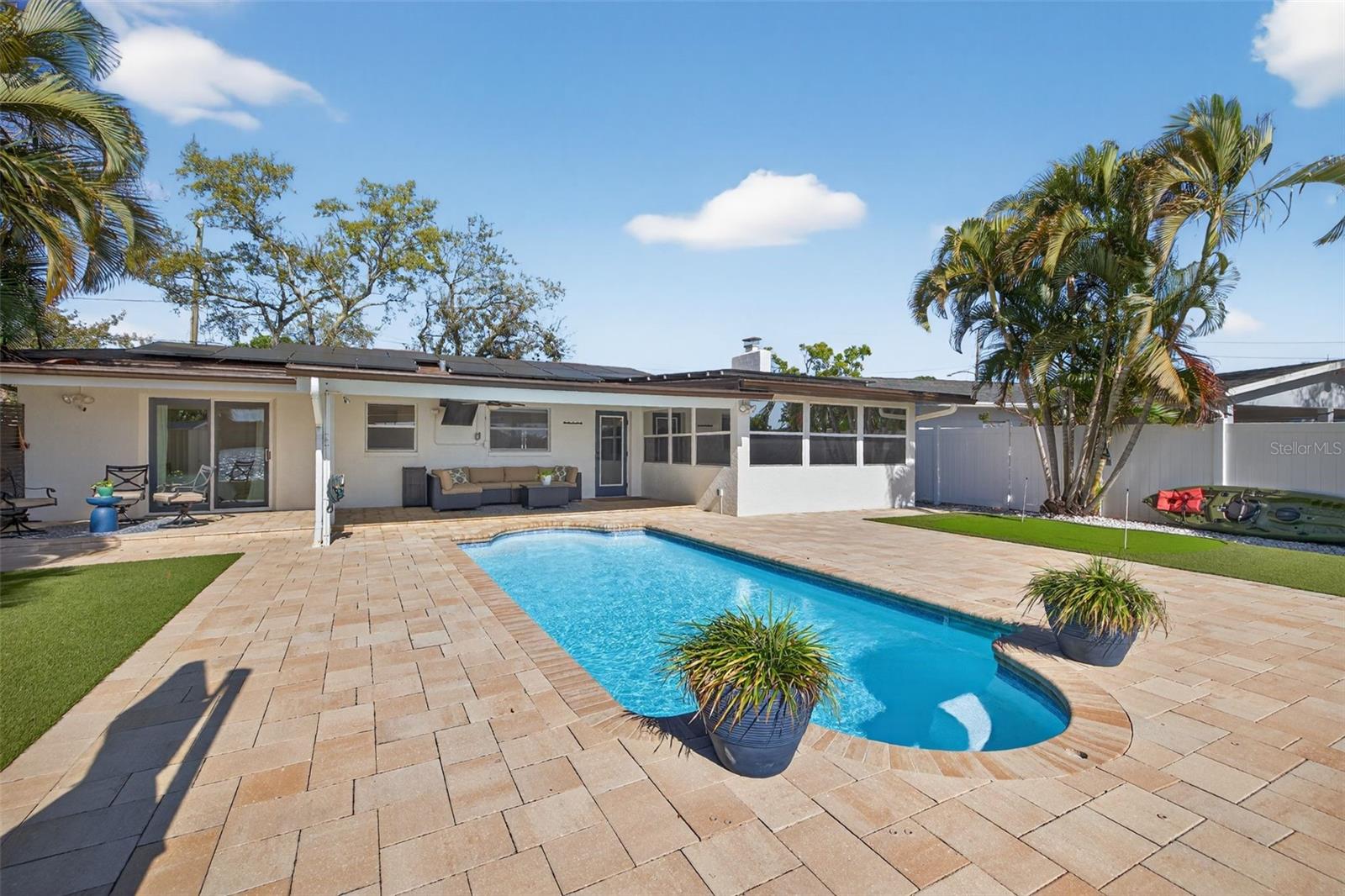 SUN-LIT SHORES - Residential