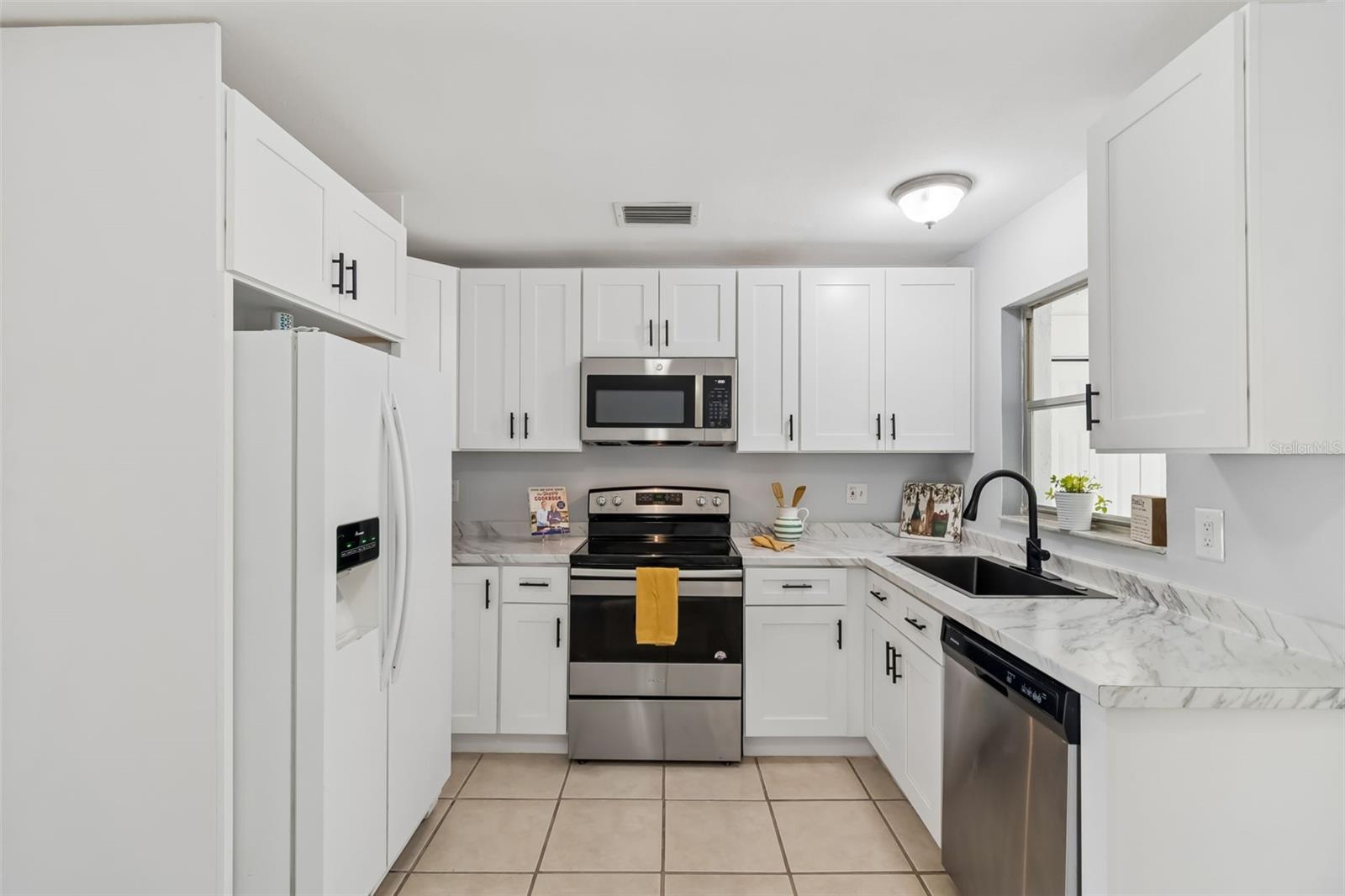 SEVEN SPGS HOMES - Residential