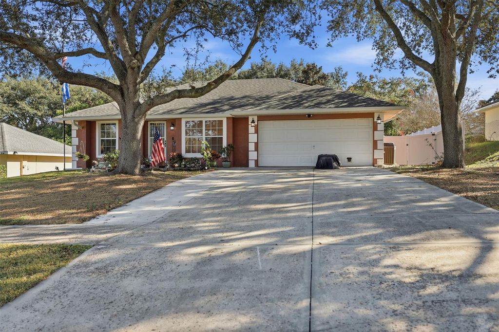 Photo of 4254 Worthington Place, Mascotte, FL 34753 (MLS # TB8457582)