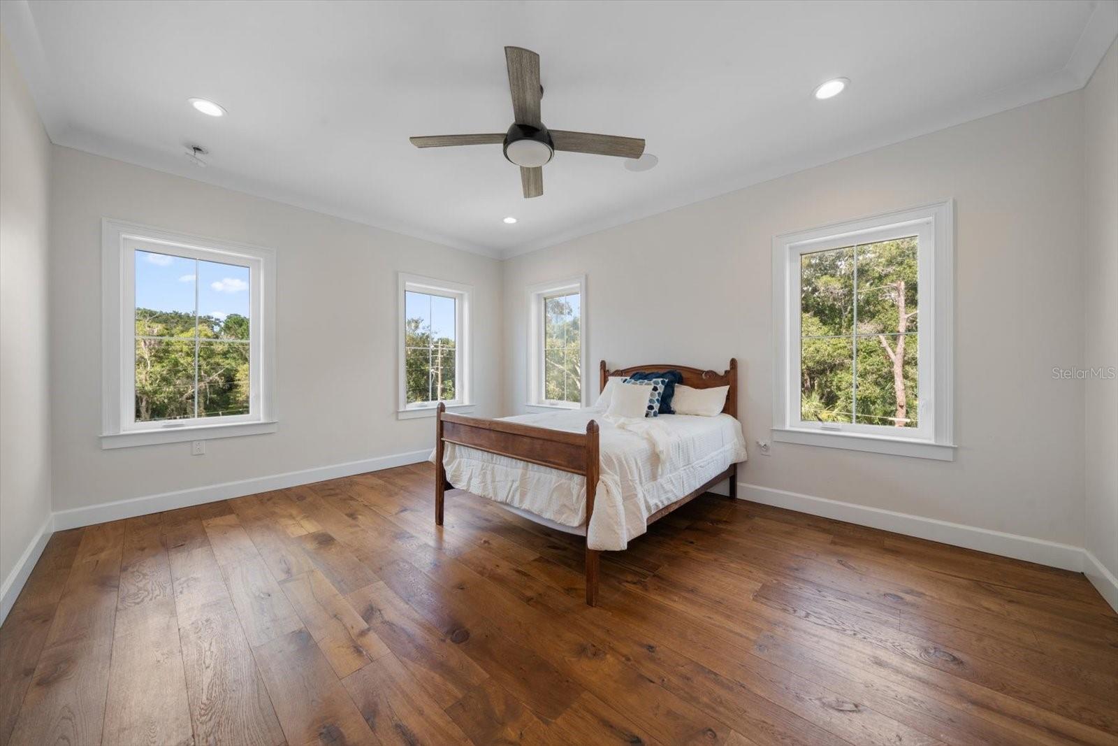 PINELLAS GROVES - Residential