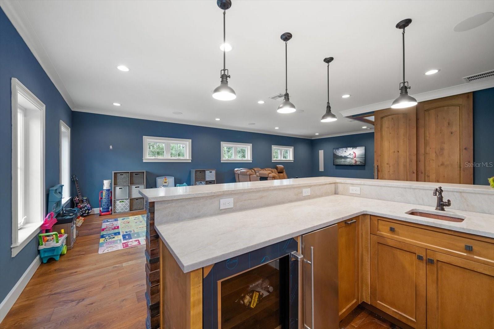 PINELLAS GROVES - Residential