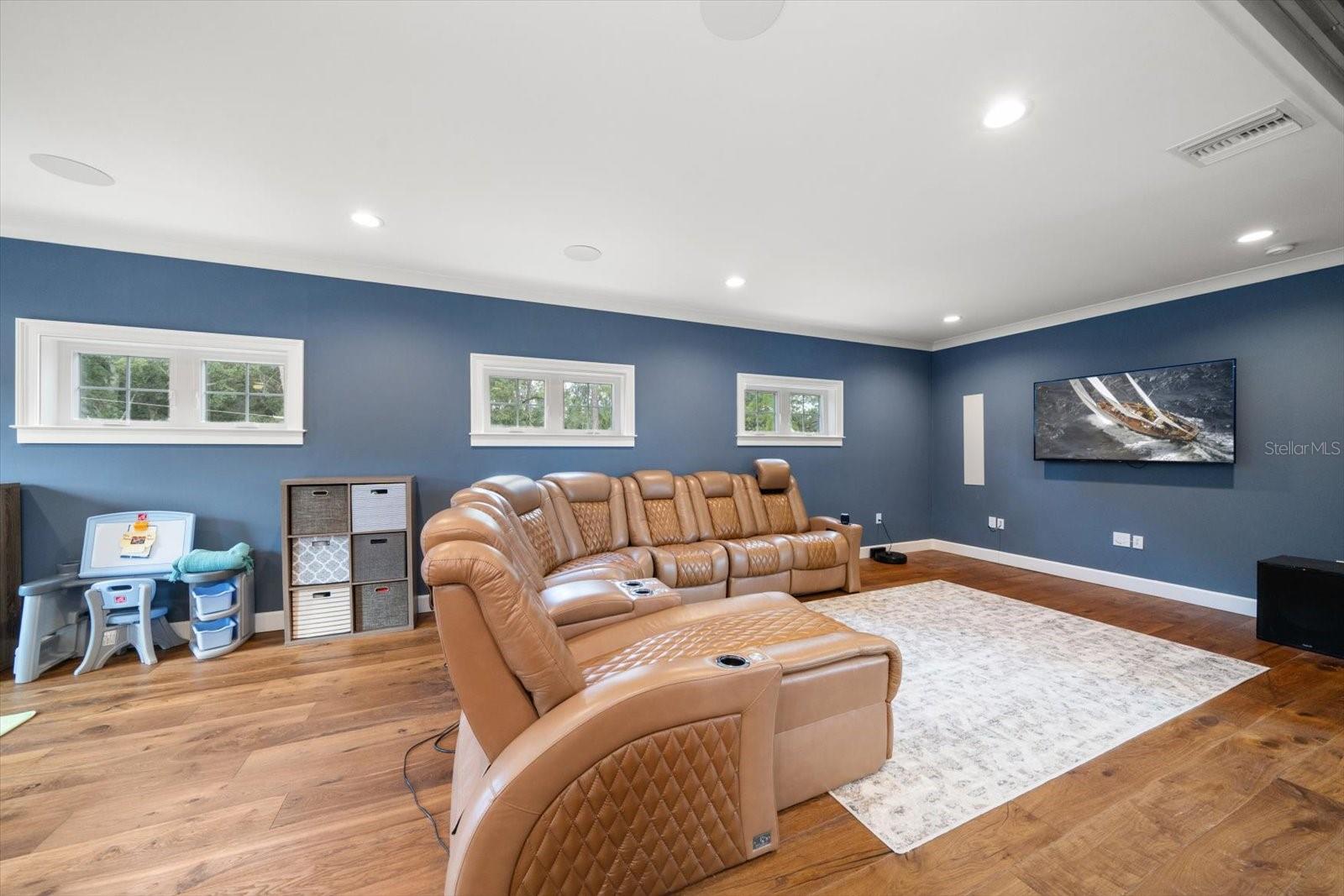 PINELLAS GROVES - Residential