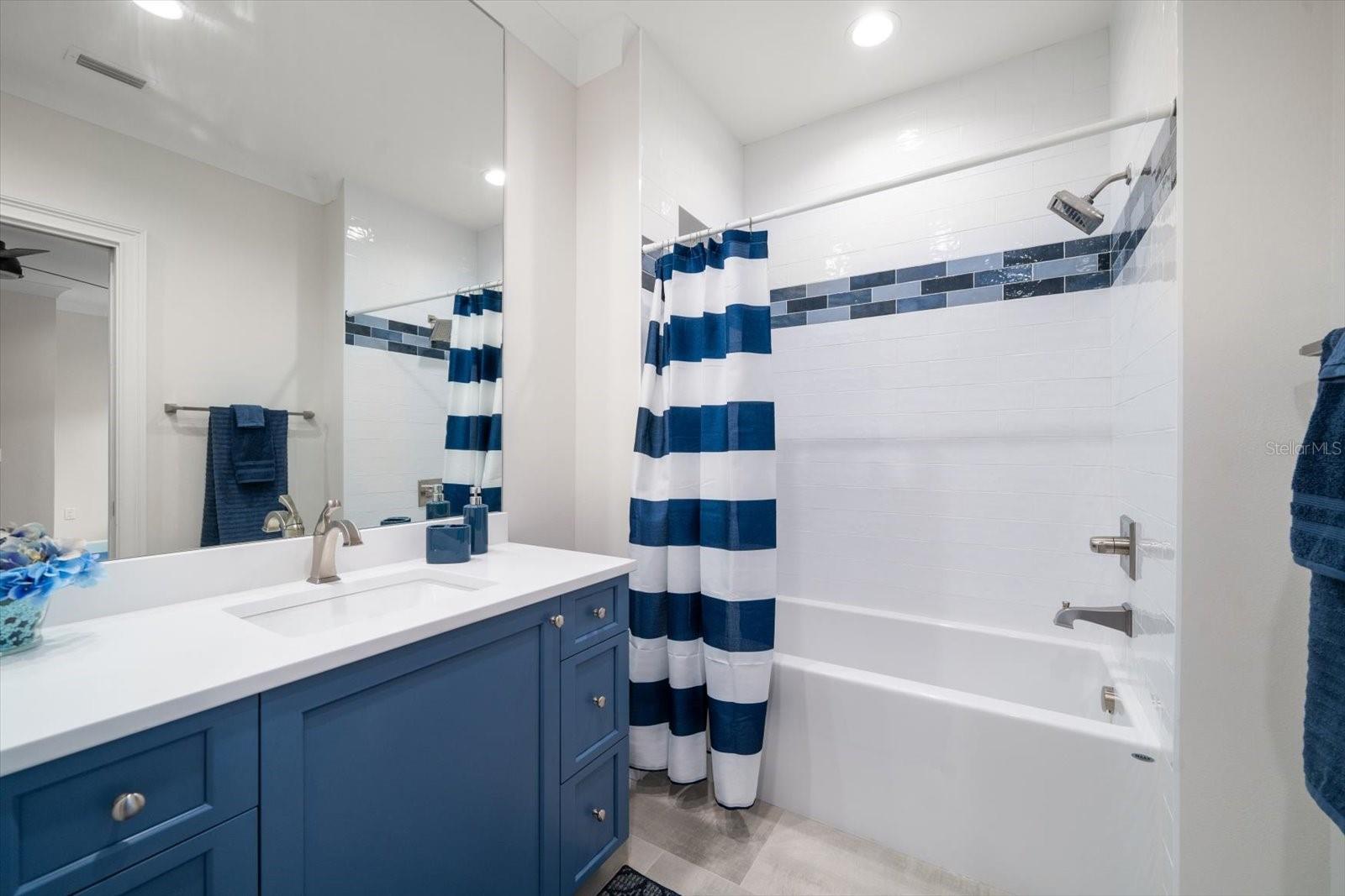 PINELLAS GROVES - Residential