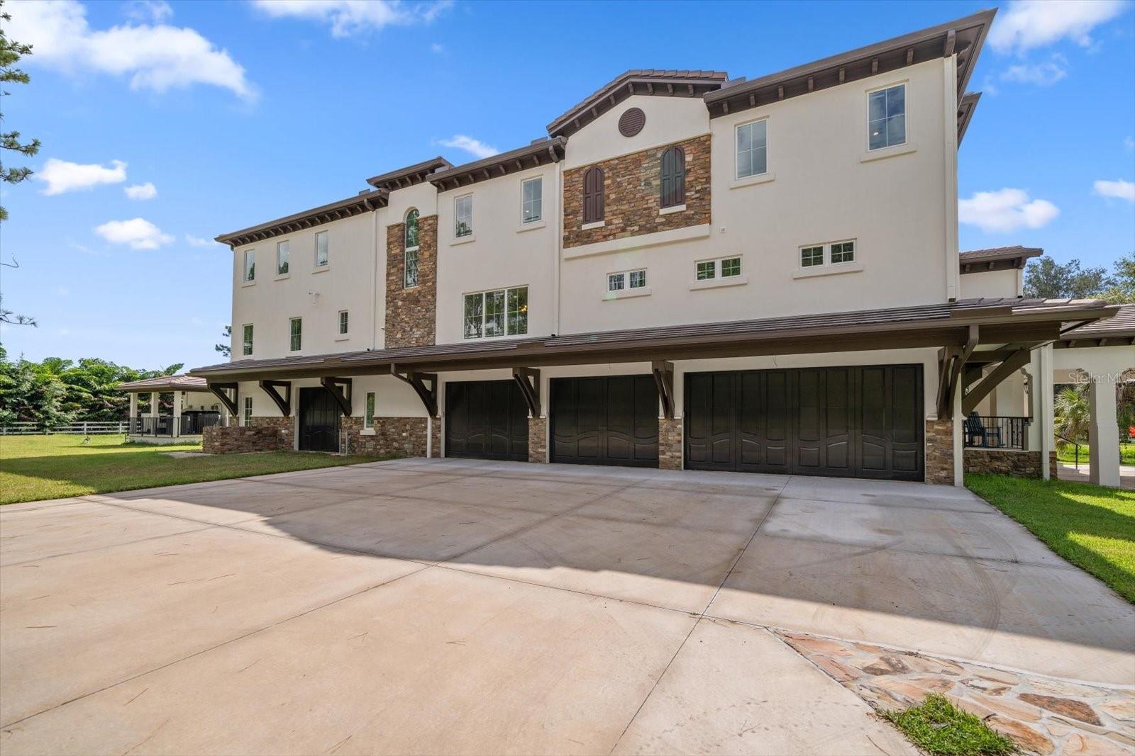 PINELLAS GROVES - Residential