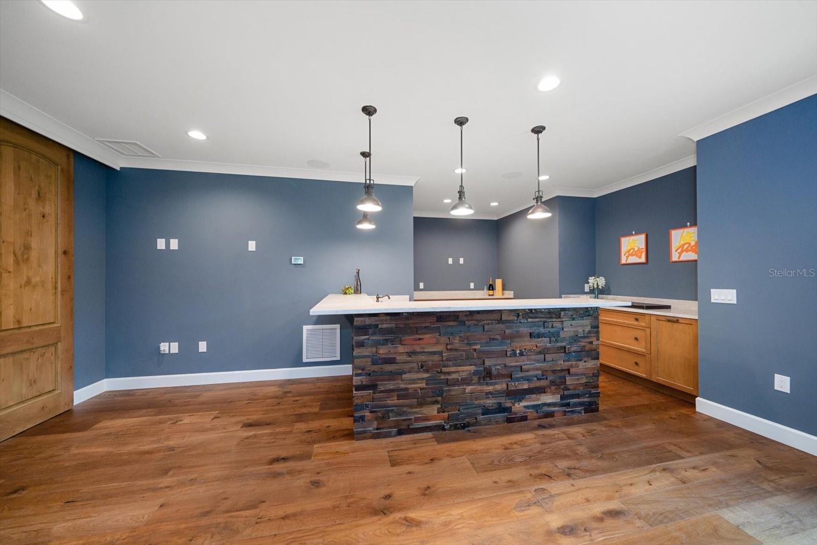 PINELLAS GROVES - Residential