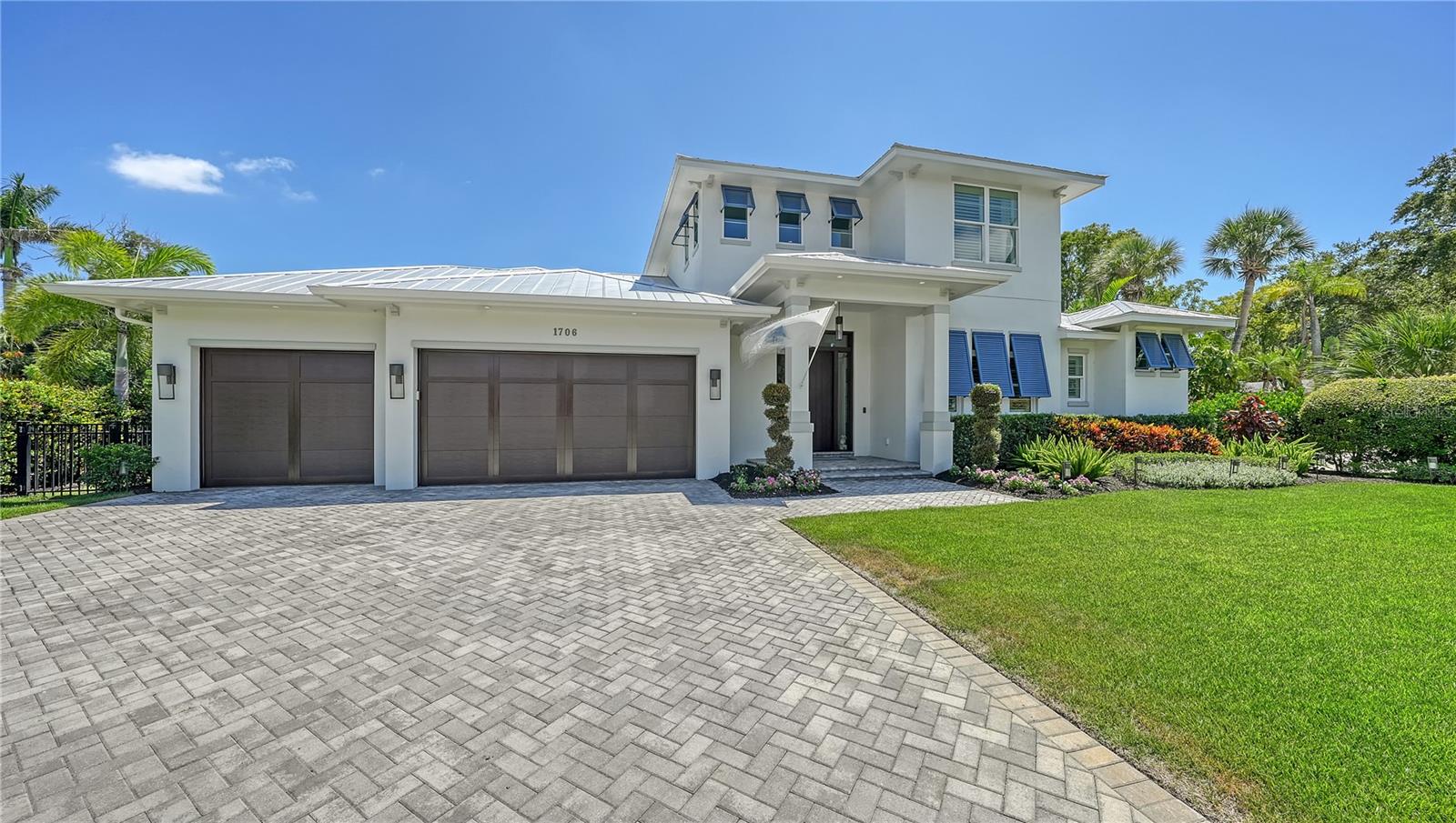 LAKE PARK - Residential