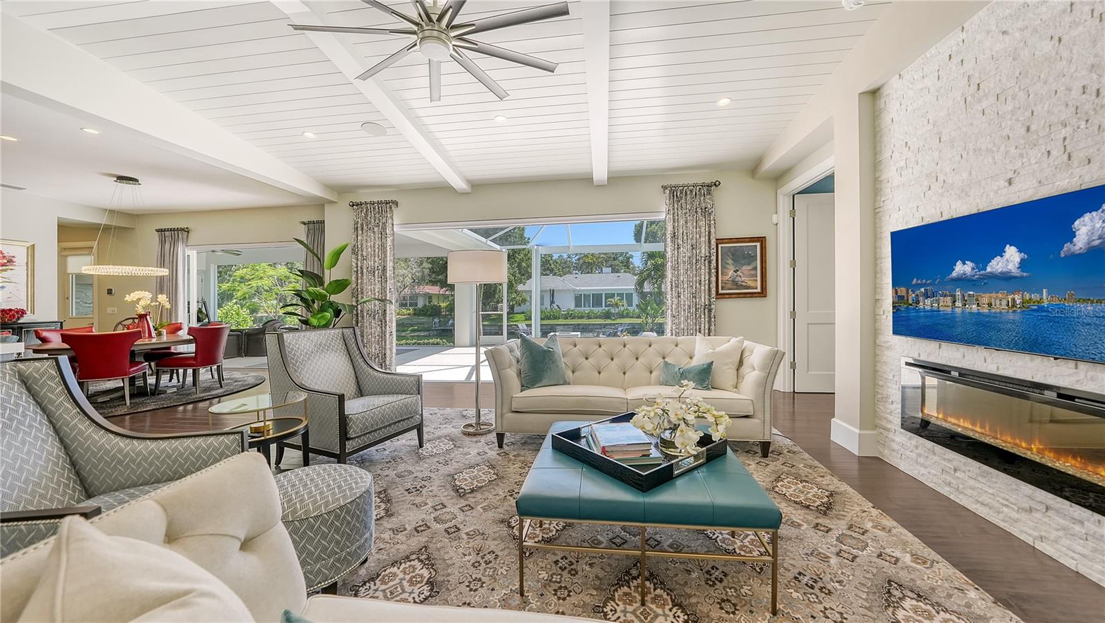 LAKE PARK - Residential