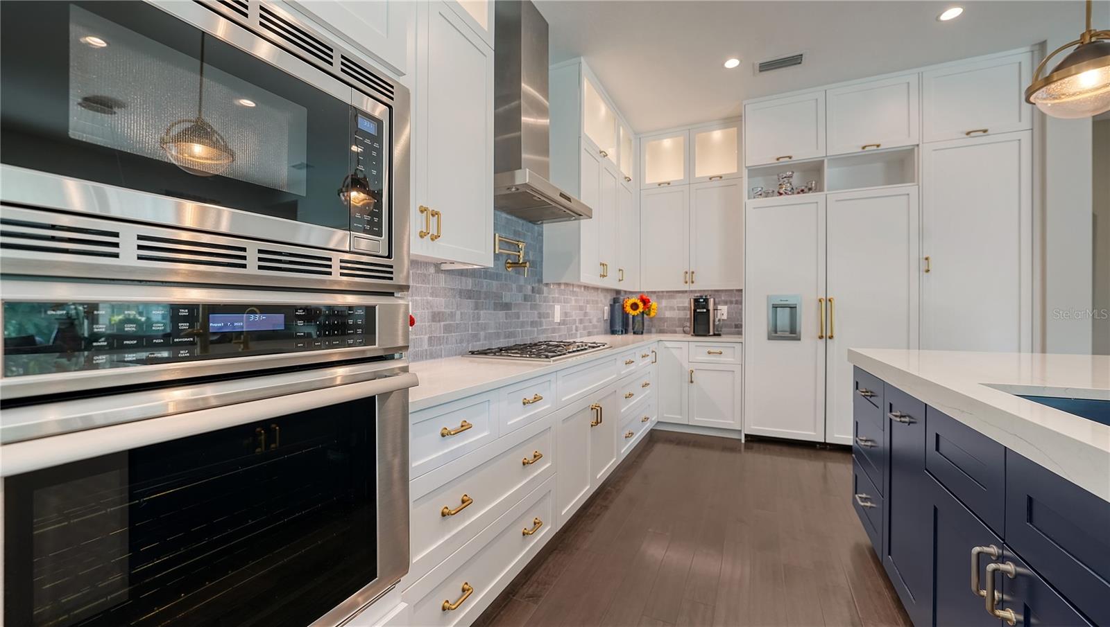 LAKE PARK - Residential