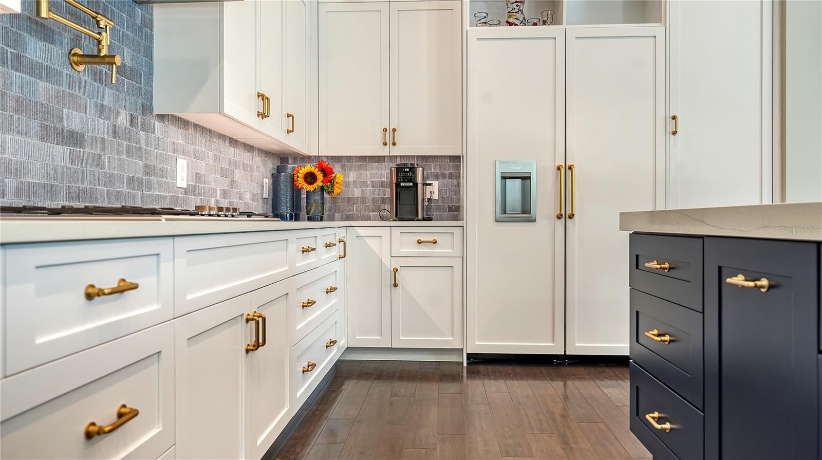 LAKE PARK - Residential