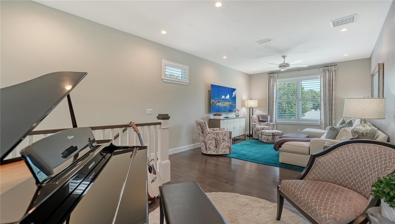 LAKE PARK - Residential