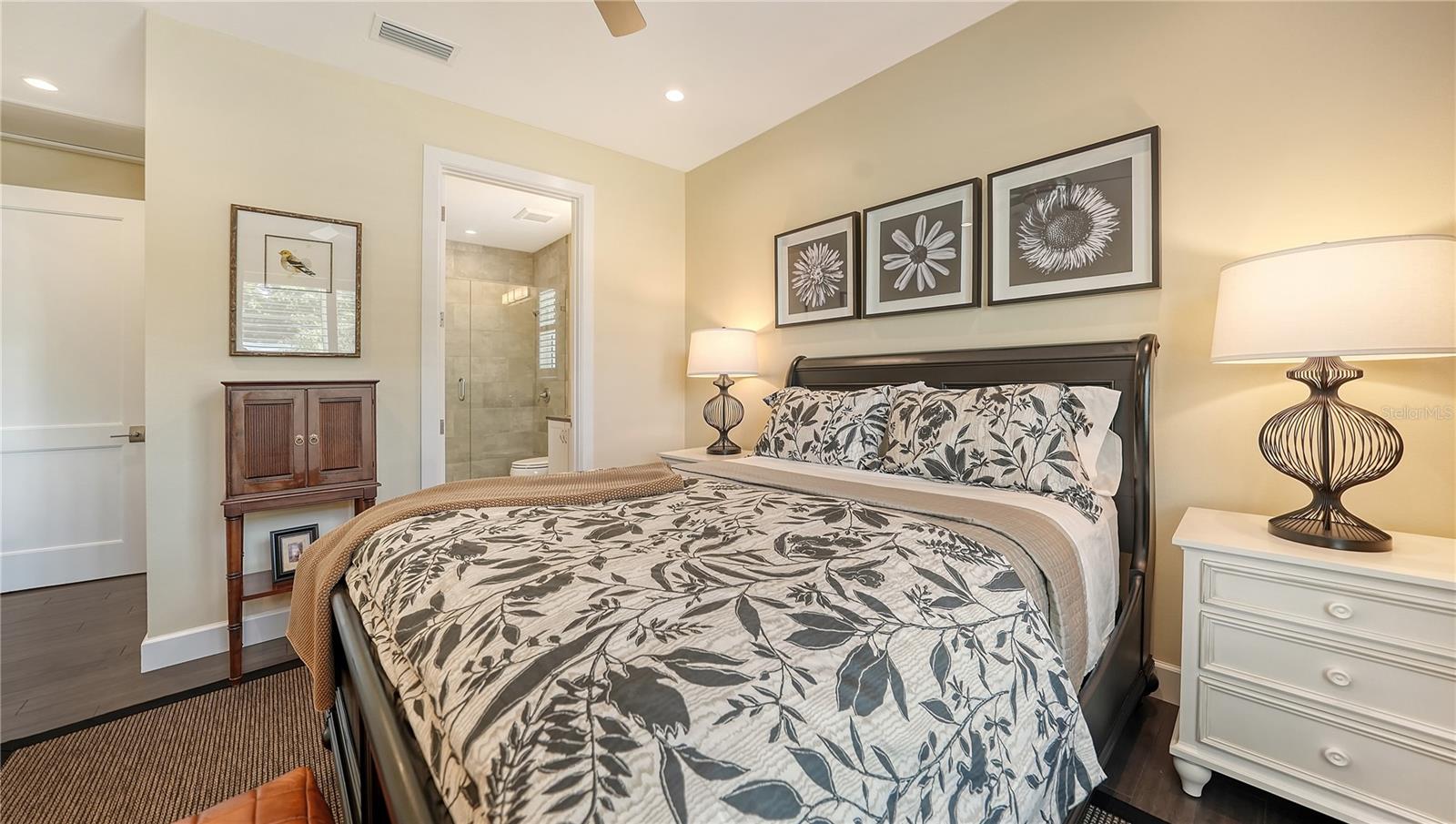 LAKE PARK - Residential