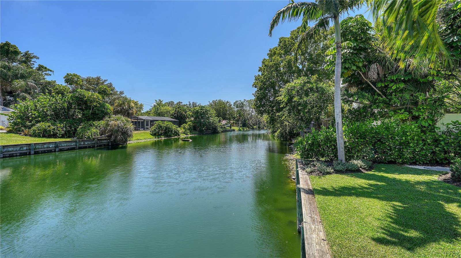 LAKE PARK - Residential