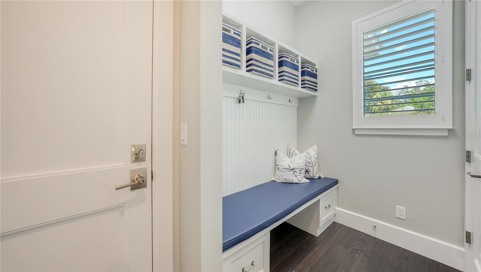 LAKE PARK - Residential